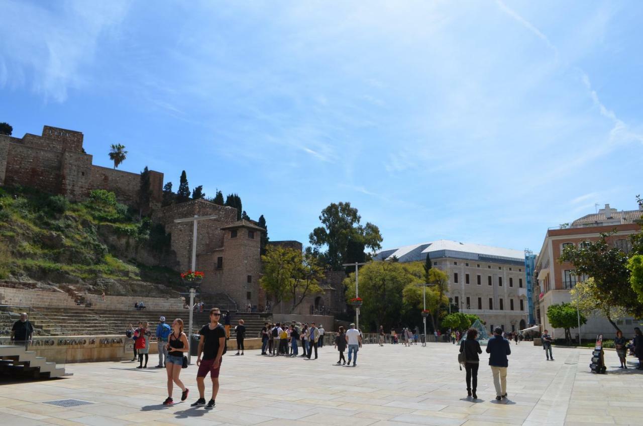 Homely Malaga Plaza Montano Exterior foto
